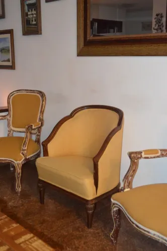 Poltrona Belgere Amarela 
