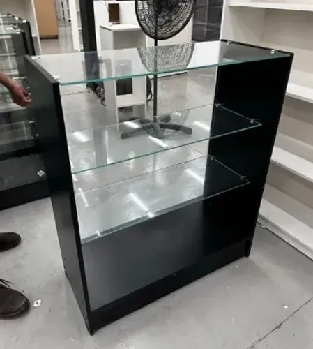 BALCÃO VITRINE COM VIDRO SUPERIOR - MDF PRETO