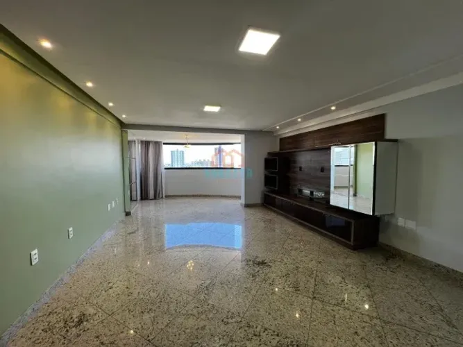 CÓD: 2881. Apartamento com Porteira Fechada para Venda no Spazio Di Roma