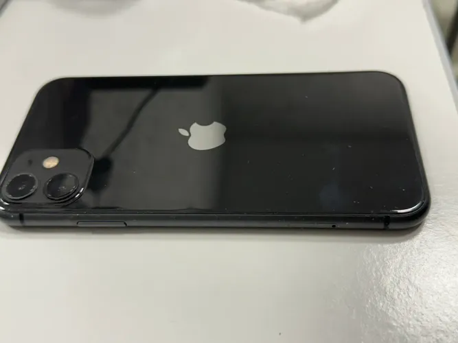 iPhone 11 64 GB - Black