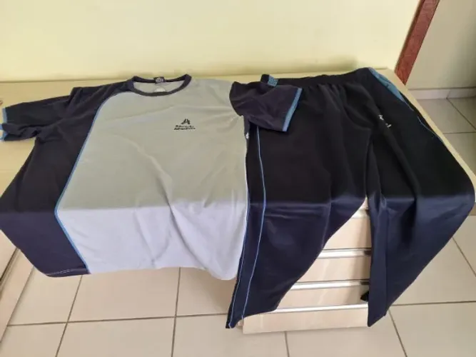 Esc Adventista 5 camisas e 3 calças "G"