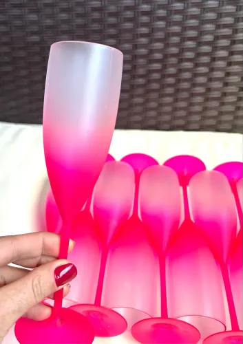 Taça champanhe acrílico rosa degrade fosco