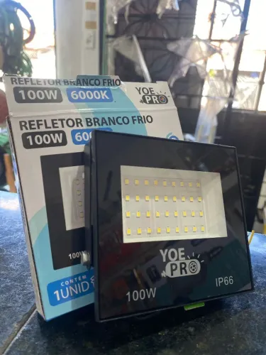 Refletor de 100w