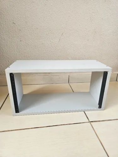 RACK PARA PERIFÉRICOS DE ÁUDIO 19" 4 UNIDADES