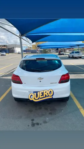 Chevrolet Onix Hatch LTZ 1.4 8V Flex Power Mec. 4P 2015