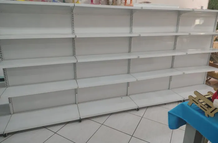 Gôndolas/Prateleiras