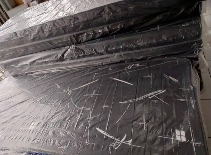 Colchão de solteiro novos tecido preto antiácaro promoção DIA