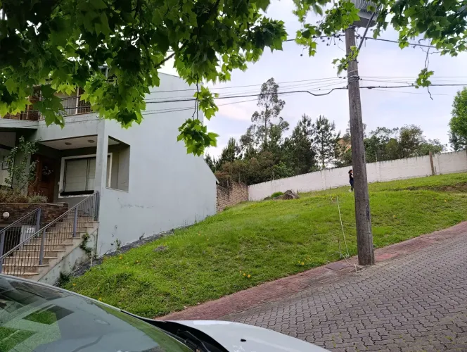 Terreno em condomínio fechado altos zona sul