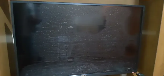 TV Philco com defeito na tela mais funcionando 