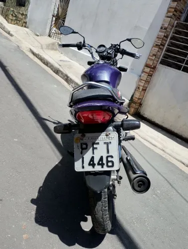 Honda cg 125 arrumada, só pegar e andar.