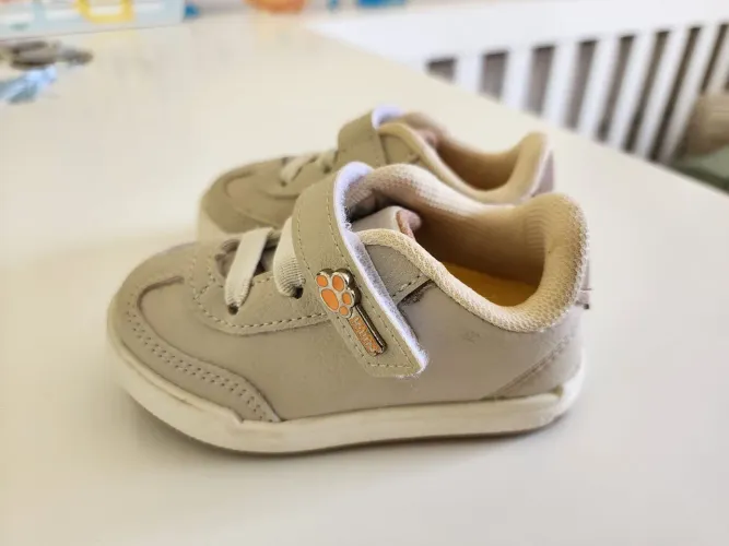 Tênis Infantil Bege - Klin - Conforto e Estilo!