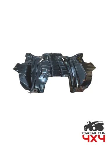 Protetor cárter motor Toyota Hilux 2.8 2022 aut 4x4 204cv