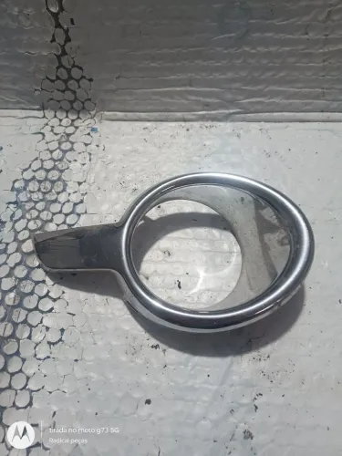Aro farol Peugeot 208 2013 a 2016