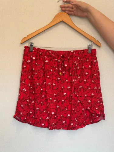 Saia (nova) vermelha estampada