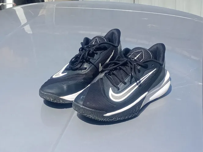 Nike Precision 7 tamanho 42 variação preto branco e cinza usado (preço negociável)