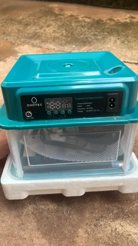 Chocadeira Ovotec 10 ovos automático