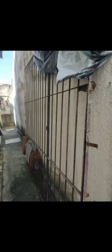 Vendo portão e janela com pega ladrão