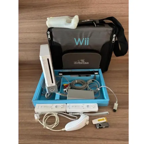 Nintendo Wii DESBLOQUEADO (Console, Controles, Bolsa, Cx original, Wii Sports, jogos...