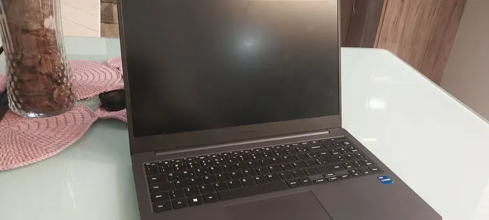 SAMSUNG BOOK 2 I7 256GB 8GB RAM