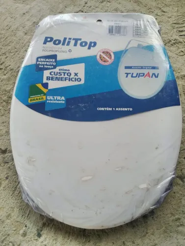 Vendo 3 tampas de vaso almofadada  por 110,00, vendo 2 tampas de vaso de por 100,00