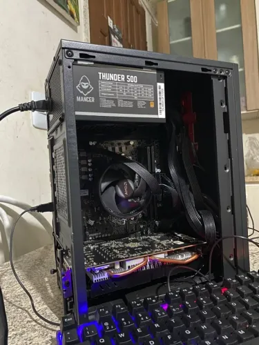 Pc gamer ryzen 5 / RX580 / 16GB RAM 
