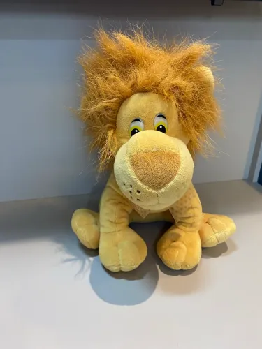 Pelúcia Leão, Médio