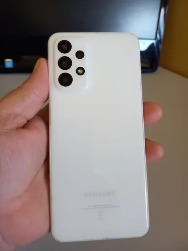 Galaxy A 23 semi-novo 700 reais ,zap * e contato.