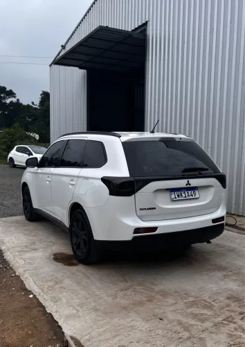 Mitsubishi Outlander 2.0 16V 160cv Aut. 2015