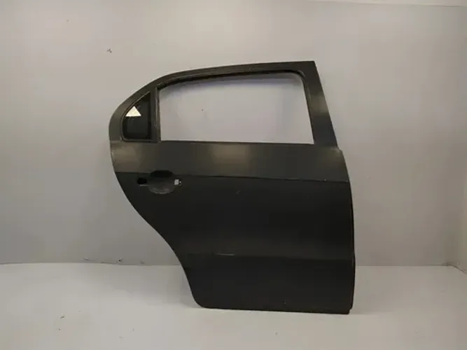 Porta Traseira Direita Volkswagen Gol G5/g7 2009/2022 Vw3609 Cor:Preto