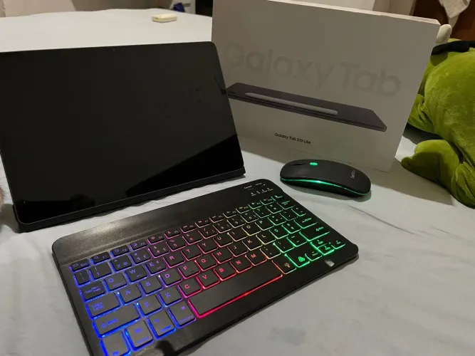 VENDE SE TABLET S10 LITE 4 MESES DE USO, ACOMPANHA CAIXA, CARREGADOR E CANETA