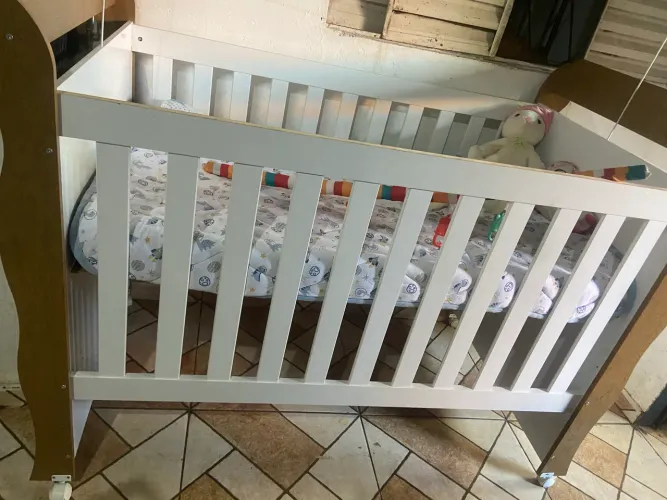 Vendo berço cama 