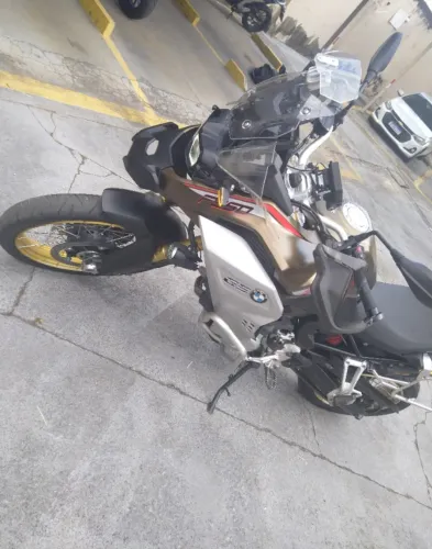 BMW F 850 GS Premium Kalamata 2022 - Moto de Alto Padrão