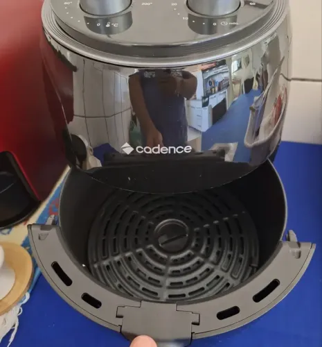 Fritadeira Sem Óleo Super Cook Fryer Frt410 3,8l Cadence Cor Preto