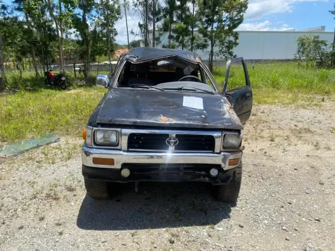 Toyota Hilux SR5 2.8 2001 Veículo Destinado A Retirada De Peças