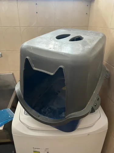 Caixa de areia para gatos - doação - Gavea 