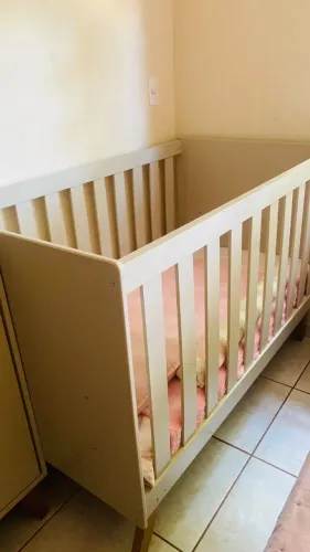BERÇO E CAMA COMO NOVOS UNISEX