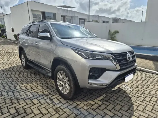 Toyota Hilux SW4 SRV 4X2 2.7 Flex 16V Aut. 2021