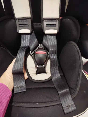 Vendo cadeirinha infantil para carro