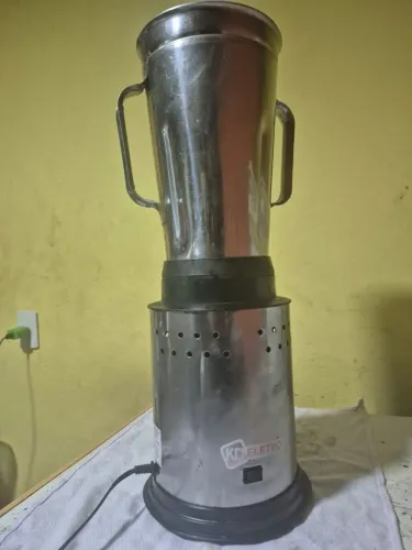 Liquidificador baixa rotação - 2l