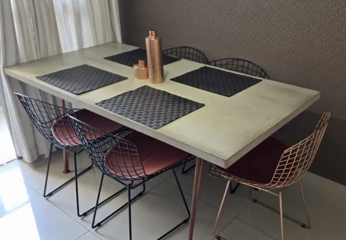 DESIGN TOK&STOK Mesa Aramis Tok&Stok + 5 Cadeiras Bertoia Originais | Design Moderno