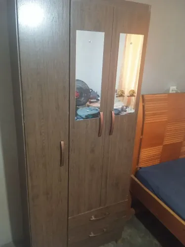 VENDO GUARDA ROUPA DE SOLTEIRO 
