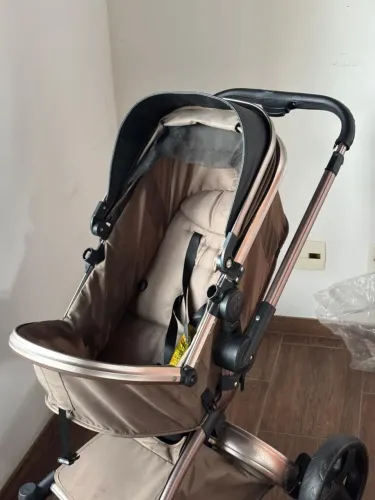 Carrinho de bebê com bebê conforto Dzieco Travel