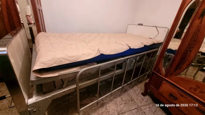 Cama Hospitalar Articulada + Colchão Normal + Colchão Pneumático<br><br>
