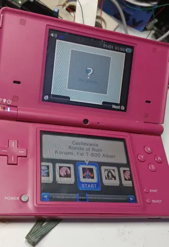 Nintendo DSI com mais de 80 jogos na memoria