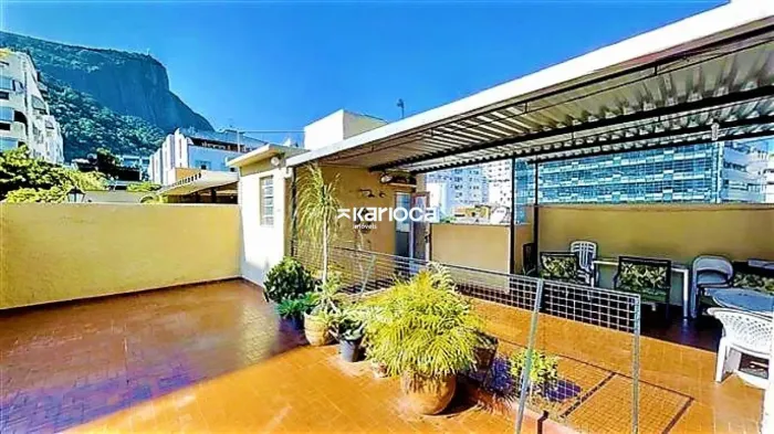 Casa Duplex Charmosa no Jardim Botânico 240m2 | Vista para o Cristo e Potencial de Renda!
