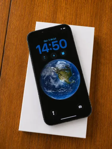 Iphone 14 128 + Cabo e carregador 