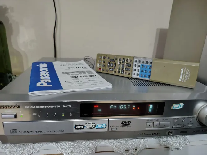 Home teather Panasonic SA-HT75