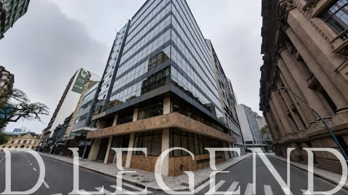 - LOJA DE ESQUINA NO CENTRO DE PORTO ALEGRE