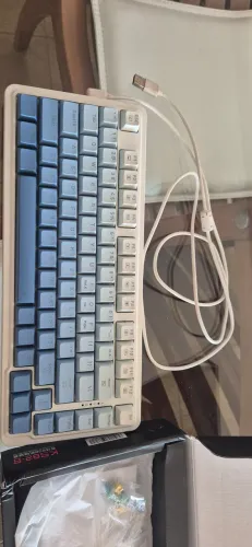 Teclado mecânico reddragon ks82-b switch Blue