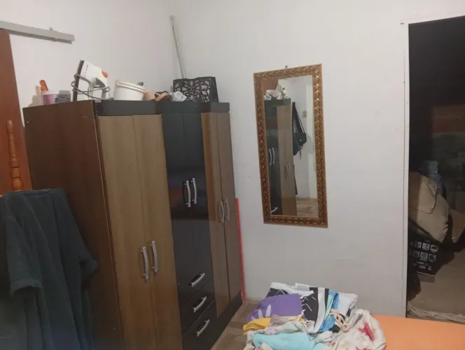 Vende ou troca casa por chácara ou sítio.